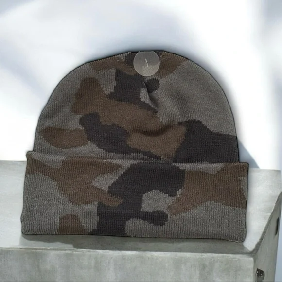 🆕Adult | Camouflage Knit Hat - Picture 2 of 15